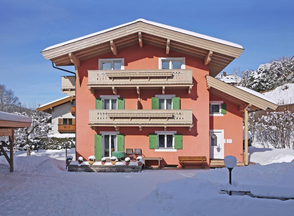 Haus Senoner Bed & Breakfast Kitzbühel Exterior foto